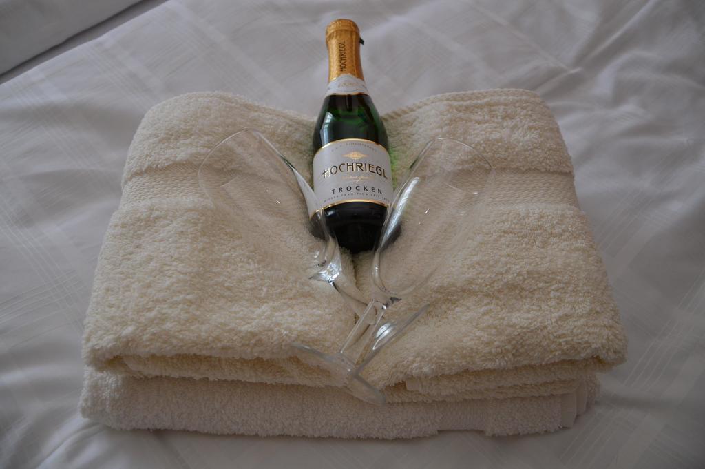 Private Room Pyrkerstrasse Бад Хофгащайн Стая снимка
